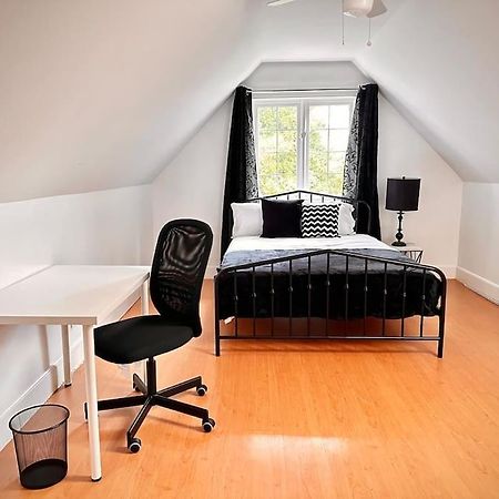 Cottage Retreat On 11 Acres 플레셔튼 외부 사진